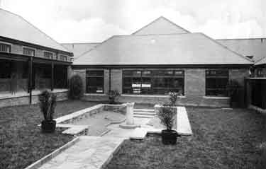 Quadrangle, Pipworth Road School