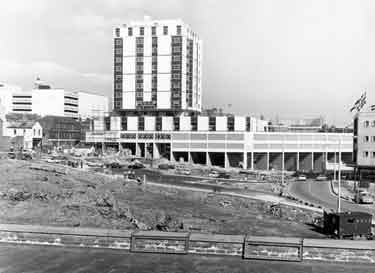 Construction of Charter Square and Grosvenor House Hotel (left)