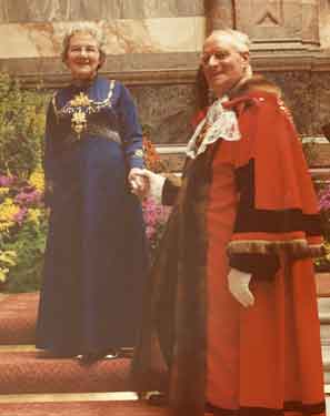 Councillor Albert Edward Richardson (d.1988), Lord Mayor and Mrs Elsie Richardson, Lady Mayoress, 1975-1976