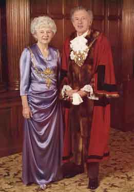 Councillor Peter Horton, Lord Mayor and Mrs Betty Horton, Lady Mayoress, 1987-1988