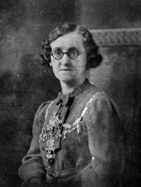 Sheffield Pilgrimage to the French and Belgian Battlefields 8th-13th July 1938: Kathleen Rowlinson, Lady Mayoress of Sheffield, 1937 - 1938