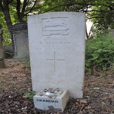 Wadsley churchyard: gravestone of Private W. Brayshaw, West Yorkshire Regiment, died 6th Jul 1918, aged 35