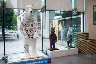 Bears of Sheffield: Millennium Galleries, Arundel Gate 