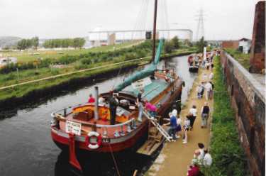 Sheffield Waterways Festival - Amy Howson Humber Sloop on the Sheffield Canal 