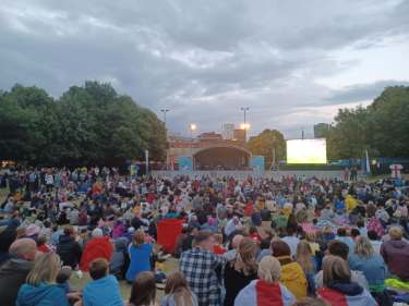 Womens Football World Cup semi-final: public screening, Devonshire Green
