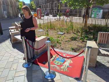 Councillor Janet Ridler, Sheffield City Council&rsquo;s Heritage Champion, at the unveiling of the plaque honouring Percy Riley, a Sheffield fundraiser
