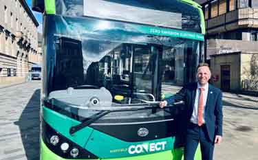Councillor Ben Miskell, Chair of the Transport, Regeneration and Climate Policy Committee at Sheffield City Council, with Sheffield connect bus