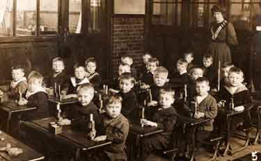 Huntsman's Gardens School, [junction of Britnall Street and Titterton Street], c.1909