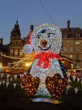 Christmas illuminations, Peace Gardens