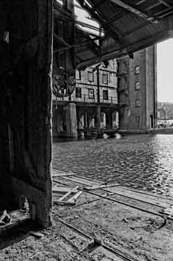 Straddle Warehouse viewed from the Terminal Warehouse, Sheffield Canal Basin (later Victoria Quays)