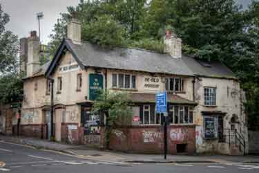 Ye Old Harrow, junction of Broad Street and Bard Street