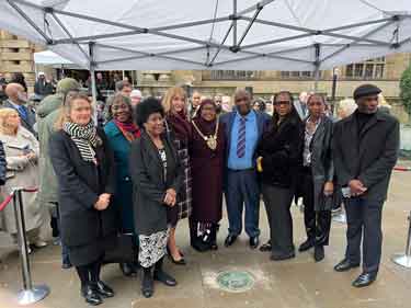 Plaque unveiled outside Sheffield Town Hall to honour Uriah Rennie - a Sheffield Legend