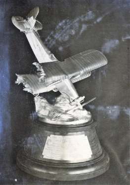 Home Fleet anti aircraft gunnery trophy, made by Walker and Hall