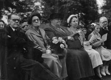 John Henry Bingham, Lord Mayor of Sheffield, 1954-1955: Summer entertainments in the parks. Opening ceremony, Weston Park