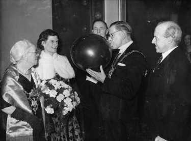 John Henry Bingham, Lord Mayor of Sheffield, 1954-1955: Municipal Officer's Guild, Annual Ball, City Hall, Barkers Pool