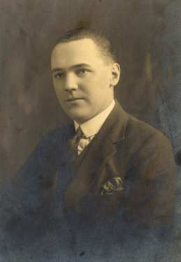 William Gregory Ibberson (known as Billy Ibberson) (1902 - 1988). Photograph taken probably at the time he became a partner in the family cutlery business, George Ibberson and Co. Ltd., c. 1929