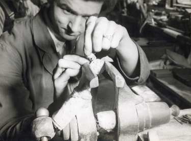 George Ibberson and Co. Ltd., Violin Works, knife manufacturers, Nos.108 - 116 Rockingham Street