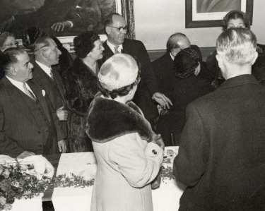 People at Rev Kahn's retirement reception dinner, Wilson Road Synagogue