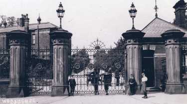 Workhouse gates, City General Hospital (later known as the Northern General Hospital), Fir Vale