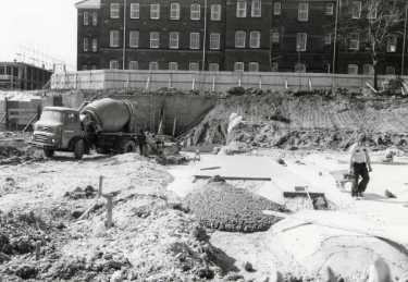 Building site for the Clinical Sciences Centre showing (back) Clock Tower building, Northern General Hospital, Fir Vale