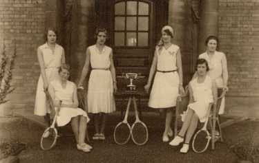 Nurses tennis team outside nurses home, Northern General Hospital