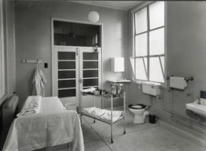 Maternity reception room, City General Hospital (later the Northern General Hospital), Fir Vale, c.1950s