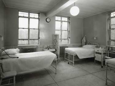 Labour Ward, City General Hospital and (later known as the Northern General Hospital), Fir Vale, c.1960s