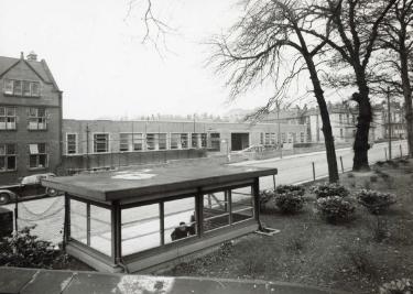 Extension to Sheffield Children's Hospital, Western Bank from Weston Park
