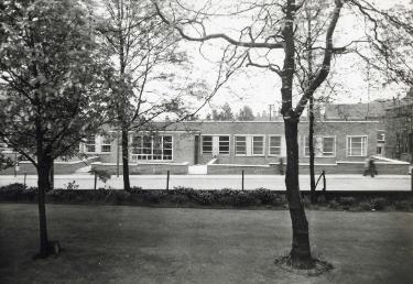 Extension to Sheffield Children's Hospital, Western Bank from Weston Park