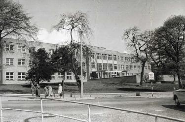 Royal Hallamshire Hospital, Glossop Road from Clarkehouse Road