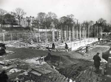 Construction of the new teaching hospital (Royal Hallamshire Hospital), Glossop Road 