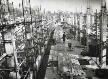 Construction of the new teaching hospital (Royal Hallamshire Hospital), Glossop Road 
