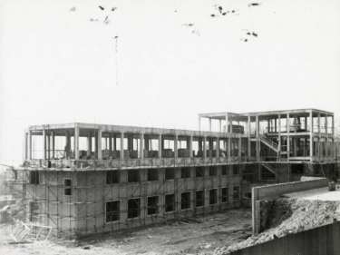Construction of the new teaching hospital (Royal Hallamshire Hospital), Glossop Road