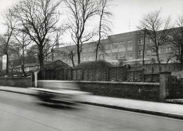 New teaching hospital (Royal Hallamshire Hospital), Glossop Road 
