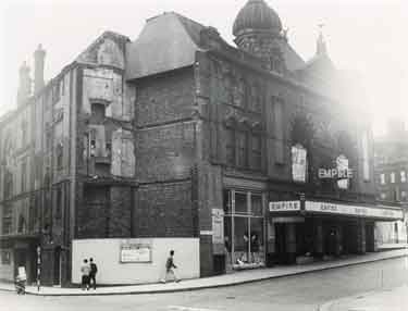 Empire Theatre, junction of Charles Street and Union Street, c. 1959
