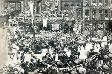 High Street at junction with Fargate, royal visit of King Edward VII and Queen Alexandra