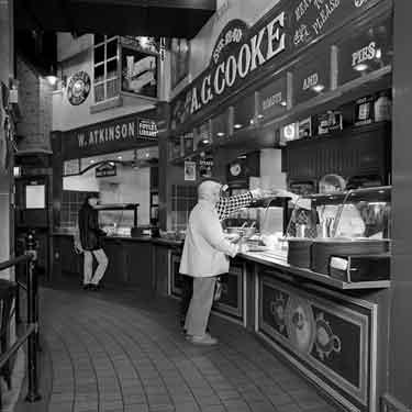 The Oasis Food Court, Meadowhall Shopping Centre, 1989 - c.1993