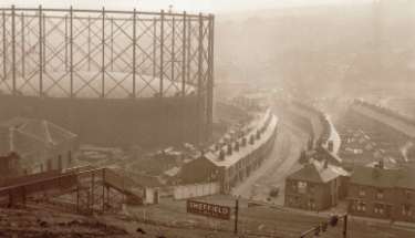 Gasometer at Neepsend showing (right) Sussex Street