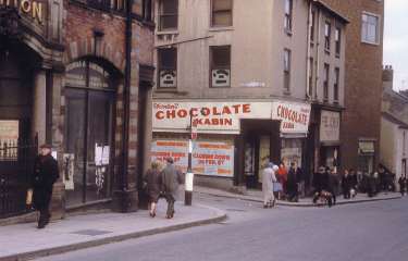 Lower Norfolk Street (latterly Esperanto Place) showing (centre) No. 18 J. W. Thornton's Chocolate Kabin, confectioners at junction with (left) Change Alley