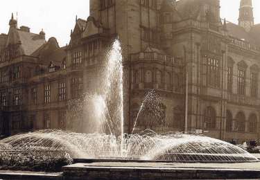 Goodwin Fountain showing (back) Town Hall