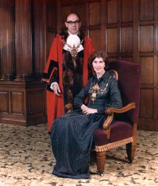 Councillor Reginald Edward Munn (d. 2002), JP., Lord Mayor and Mrs Lillian Munn, Lady Mayoress, 1976-77