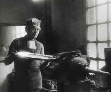 Tony Sanderson, holloware buffer