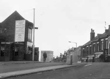 Commonside looking towards the junction with Barber Road showing (centre) University of Sheffield Arts Tower