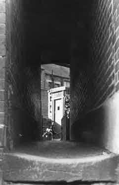 Unidentified alleyway / gennel