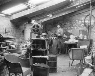 Cyril Ali, feckler, filing brass