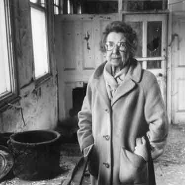 Doris Walsh, the last of the Sheffield acid etchers, Butcher Works, Arundel Street
