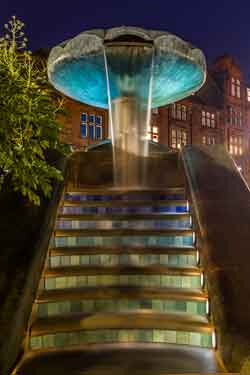 Sheffield Photographic Society Collection: Peace Gardens fountains