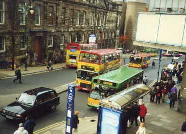 Castlegate / Markets bus stop on Waingate showing (top left) old Town Hall