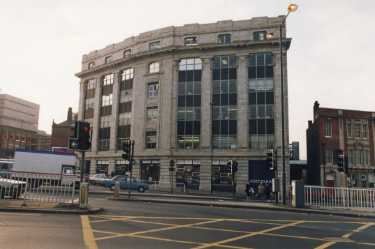 South Yorkshire Passenger Transport (SYPTE), Travel and Information Centre (TIC) and offices, Hambleden House, Exchange Street showing (right) Alexandra House, No. 1 Castlegate