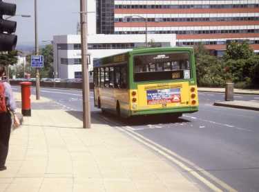 Yorkshire Terrier Bus No. 143, Western Bank showing (back) Hicks Building, University of Sheffield
